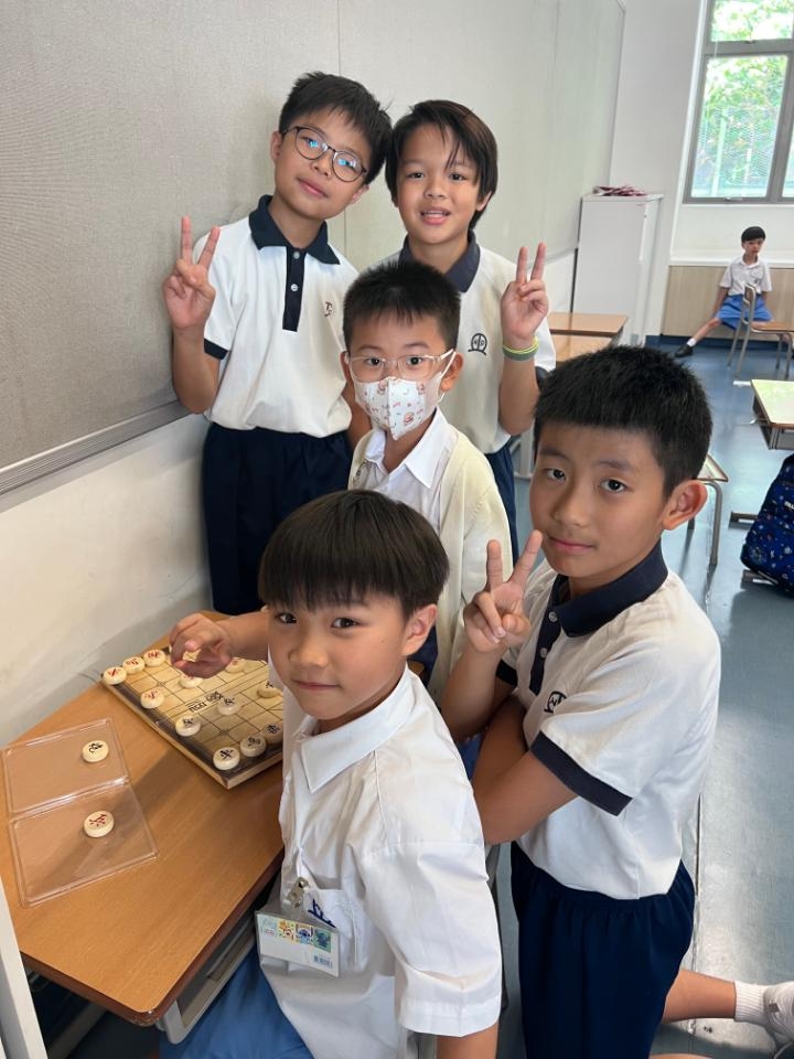 本頁圖片/檔案 - 大哥哥大姐姐計劃19