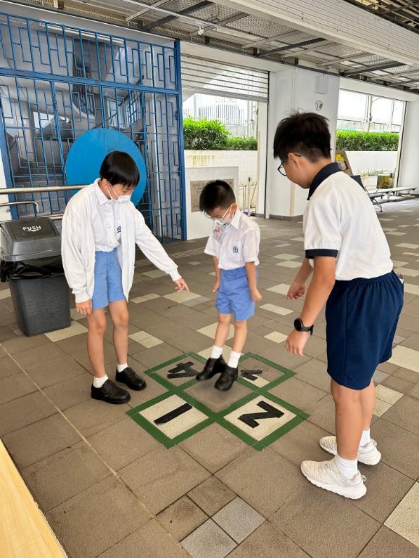 本頁圖片/檔案 - 大哥哥大姐姐計劃23